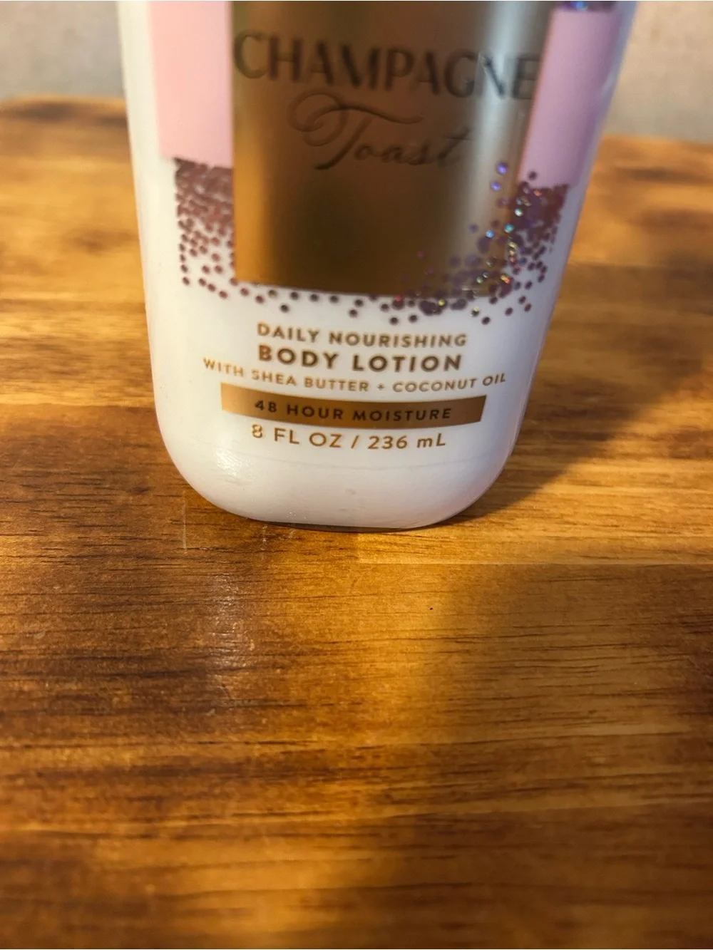 Bath & Body Works Champagne Toast Daily Nourishing Body Lotion - White